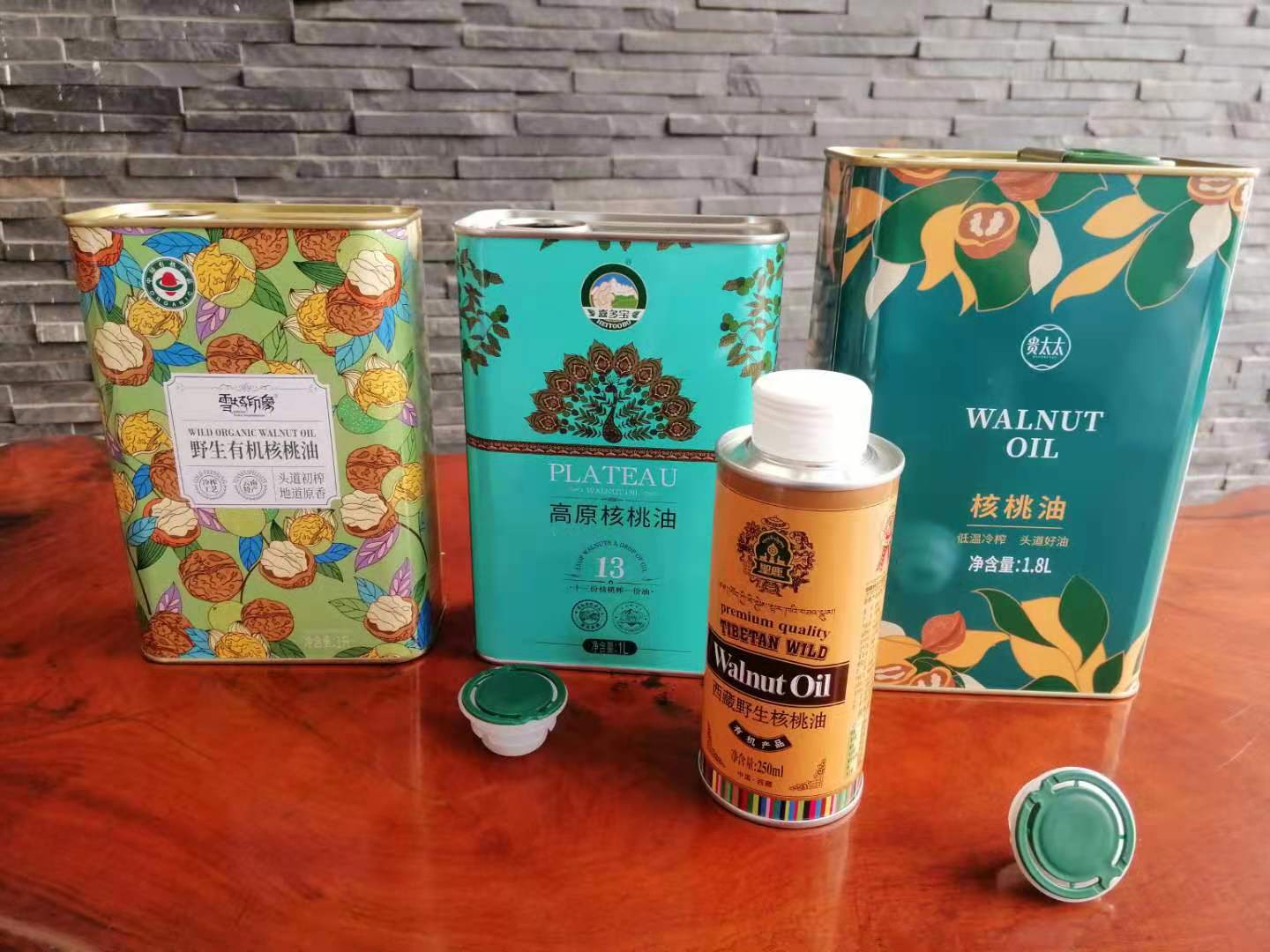 新疆葉城核桃油鐵罐 喀什地區(qū)特產(chǎn)核桃油圓形鐵罐定制