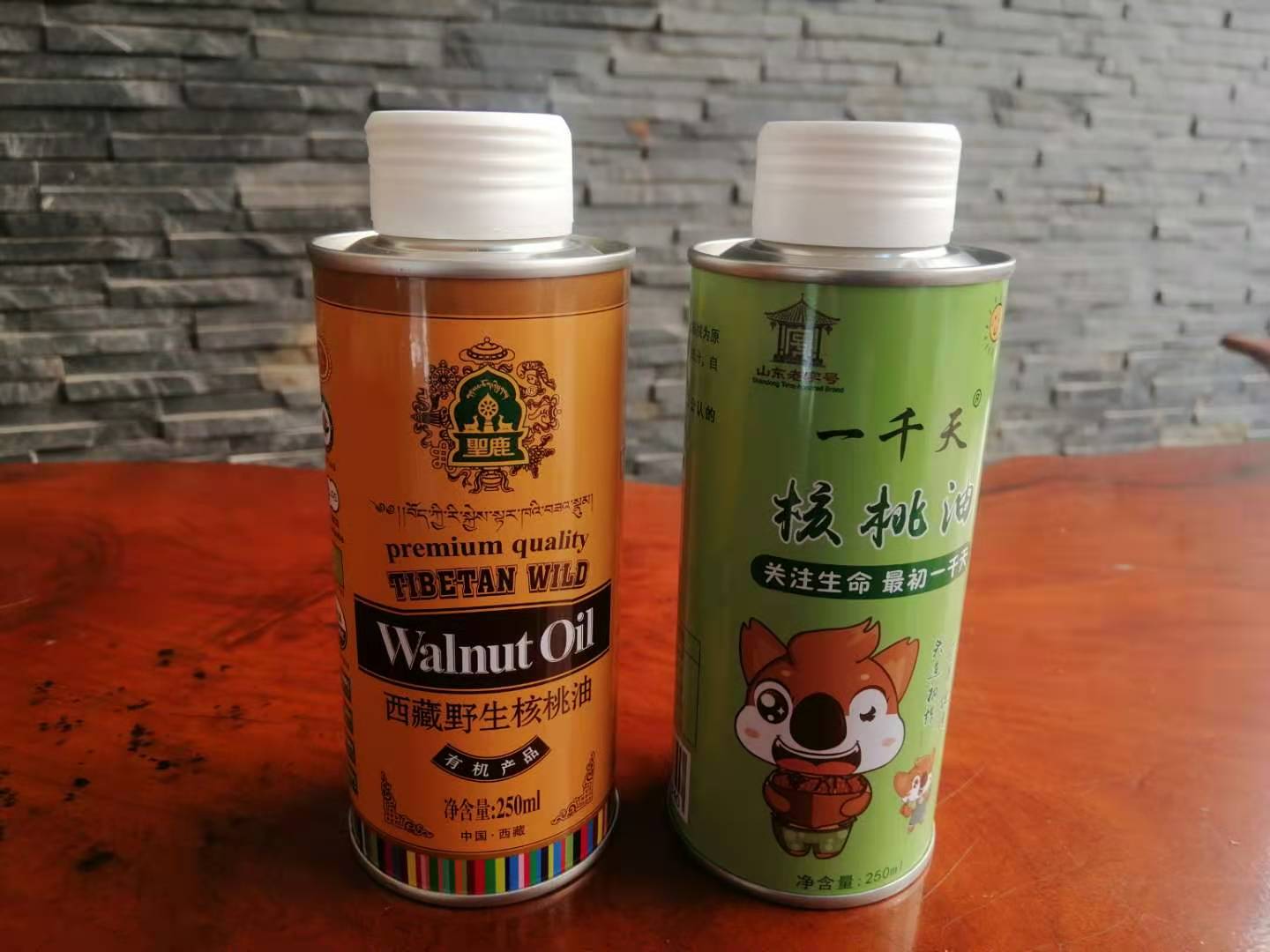 新疆葉城核桃油鐵罐 喀什地區(qū)特產(chǎn)核桃油圓形鐵罐定制