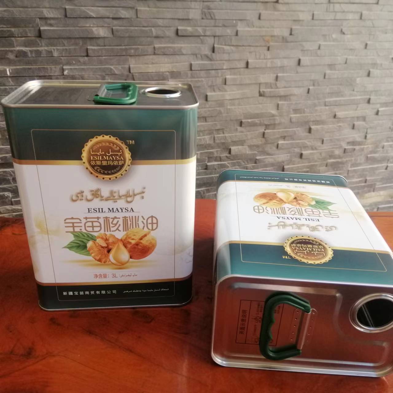 新疆2.5L核桃油鐵罐 新疆核桃油鐵桶廠家